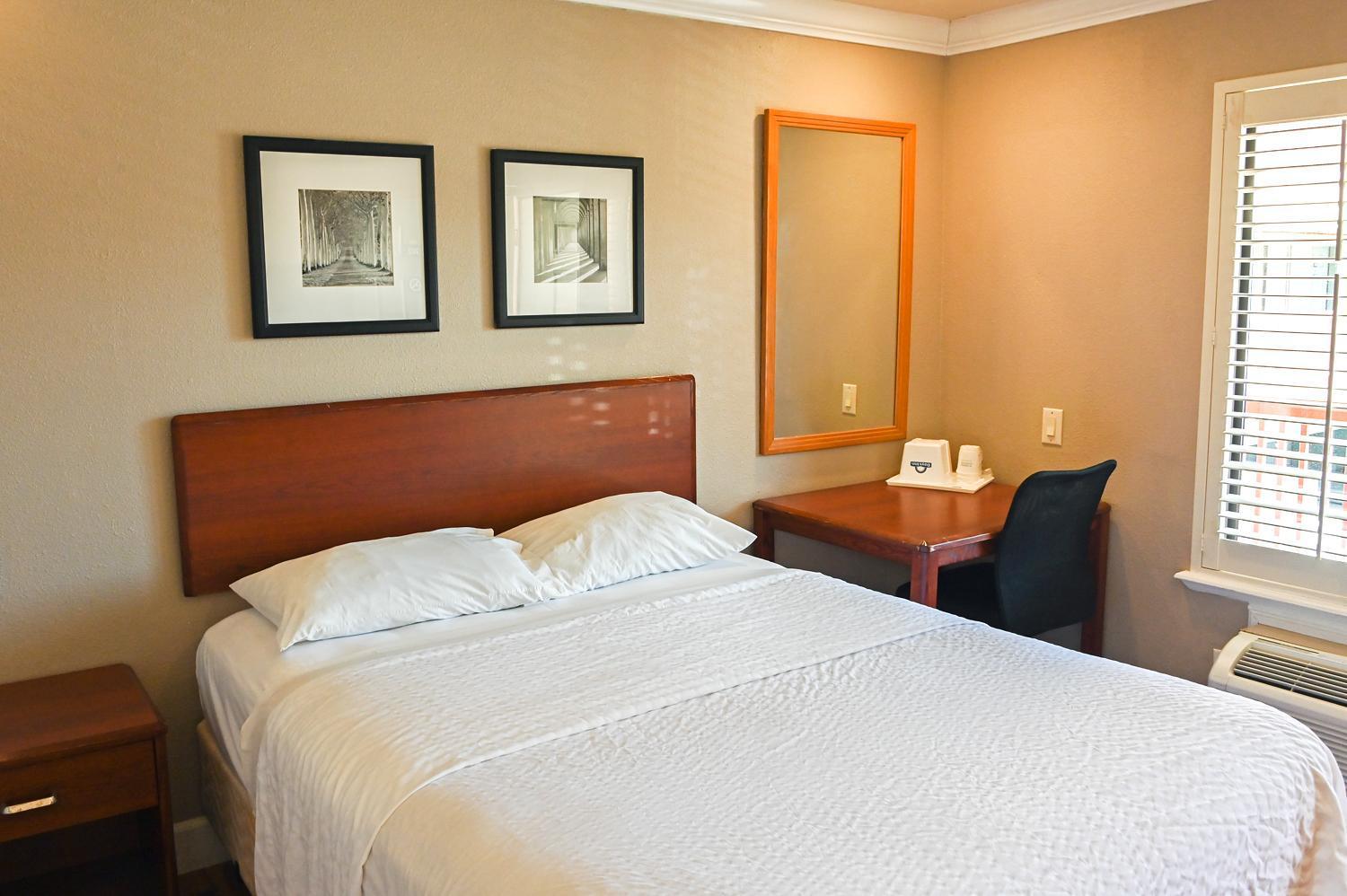 Days Inn By Wyndham San Francisco S/Oyster Point Airport South San Francisco Exterior foto